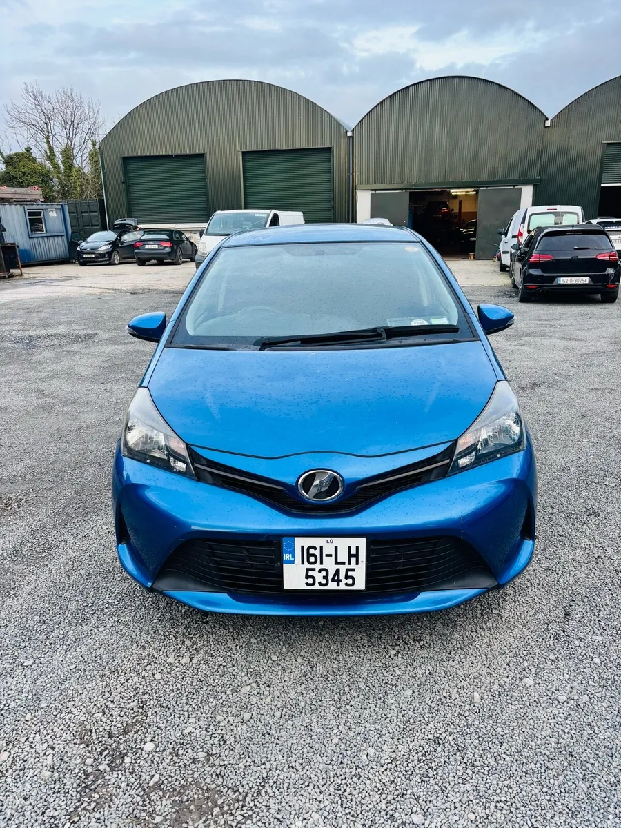 Toyota Vitz 2015 please read description - Image 1