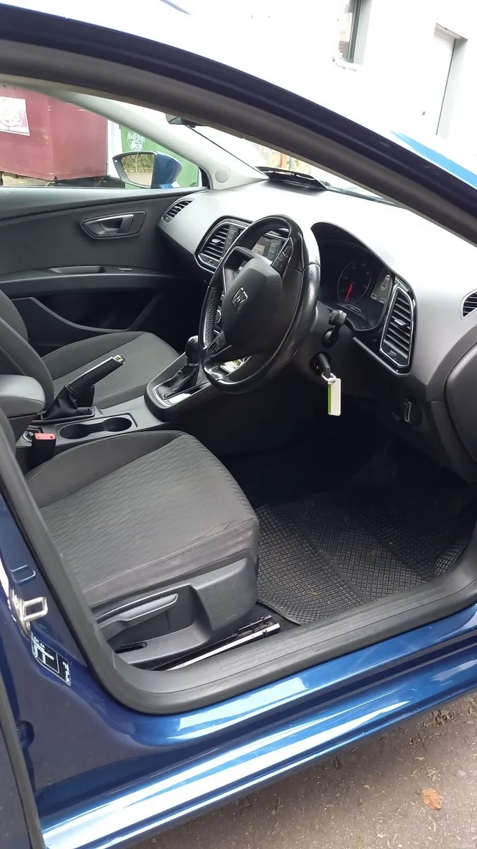 SEAT Leon 2015.TDI. Auto. Estate. Low mileage. - Image 4