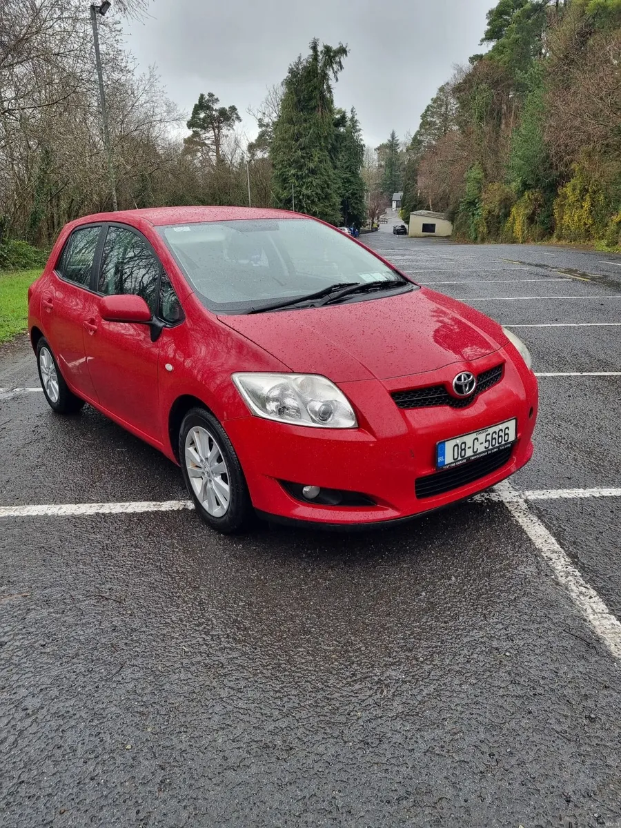 Toyota Auris 2008 - Image 2
