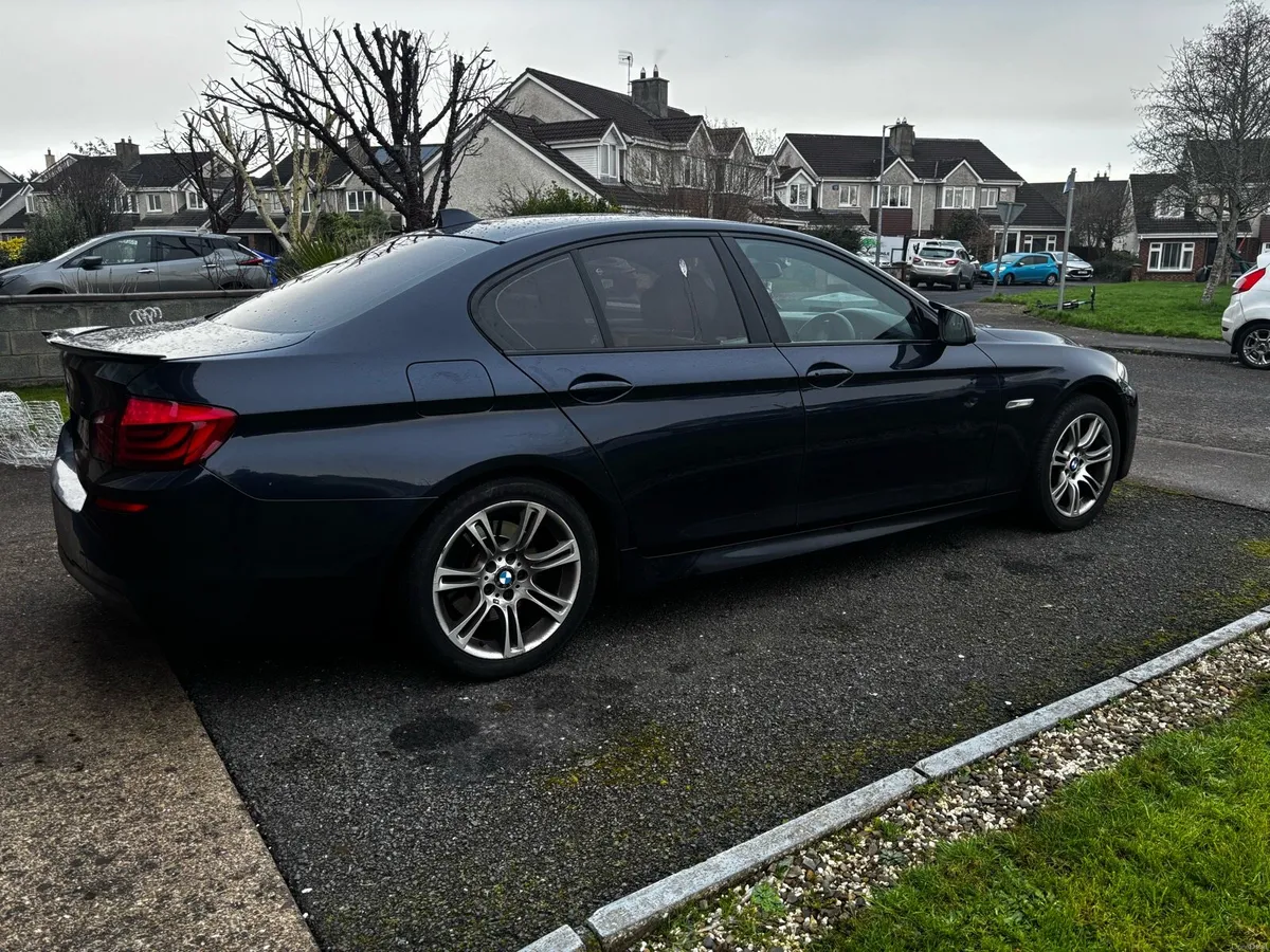 BMW F10 520D M sports - Image 2