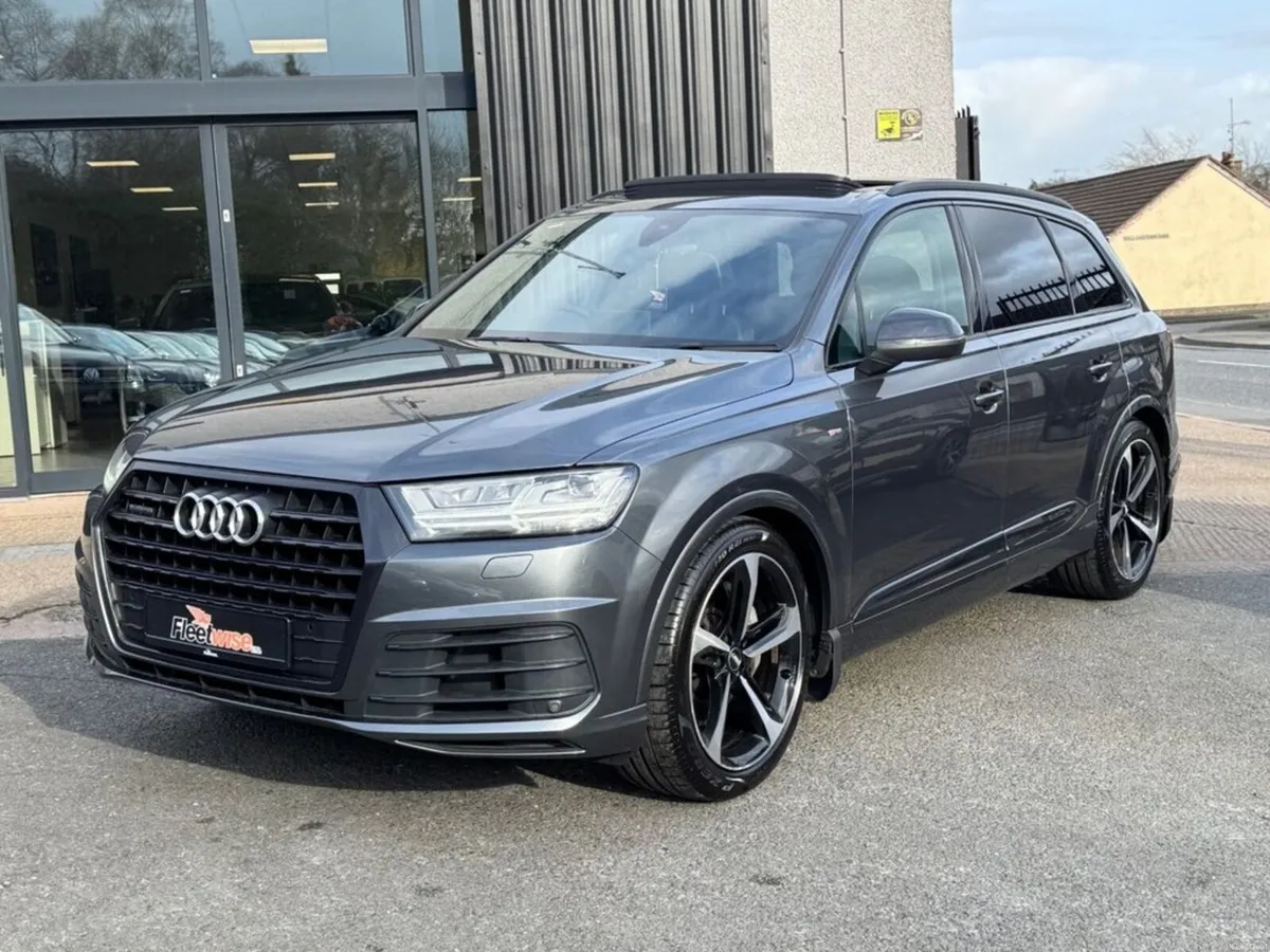 3.0 TDI V6 50 Black Edition SUV 5dr Diesel Tiptron - Image 3