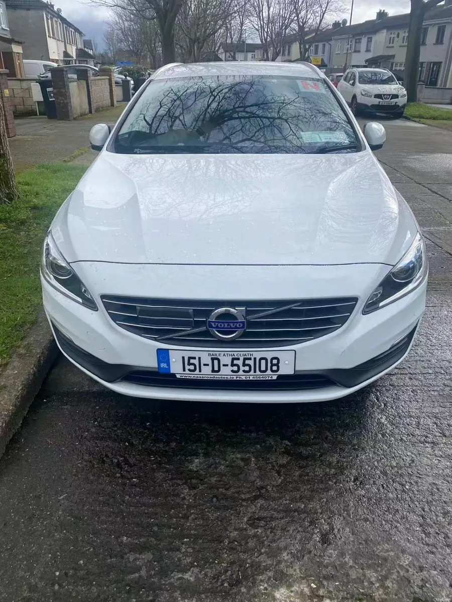 Volvo V60 2015 - Image 1