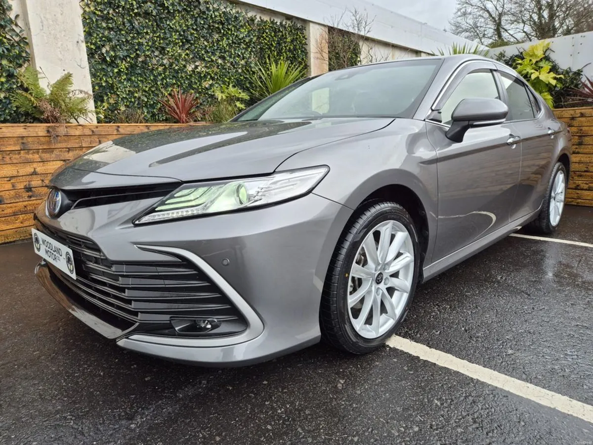 Toyota Camry 2.5 HYBRID / X SPEC / LOW MILEAGE / T - Image 1