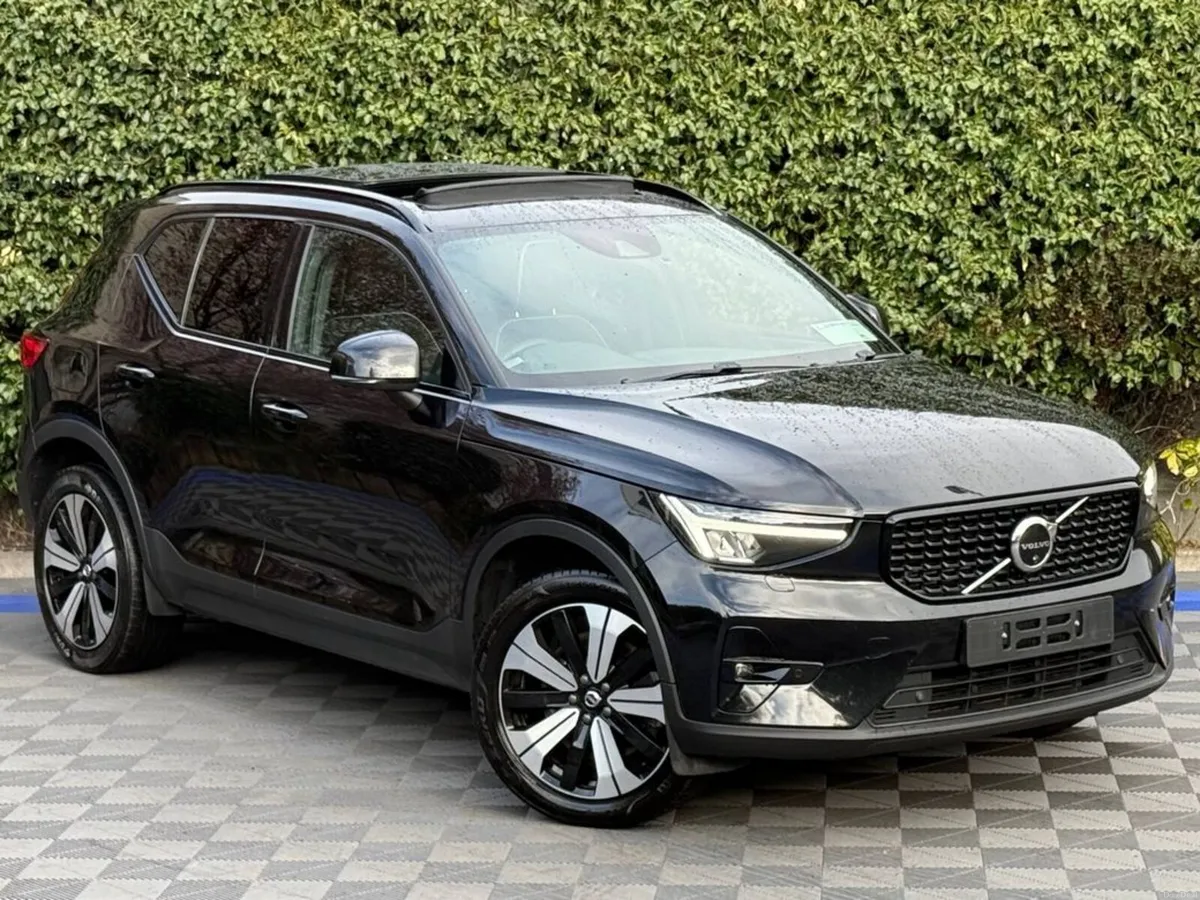 Volvo XC40 T4 ULTIMATE 1.5 PLUG-IN HYBRID // OPENI - Image 1