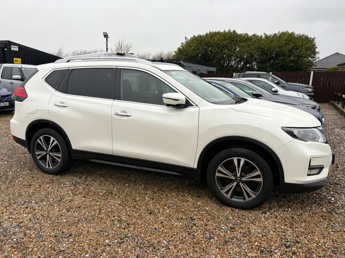 Nissan X-Trail 1.7 DSL SV Premium 4X4 7-Seat - Image 4
