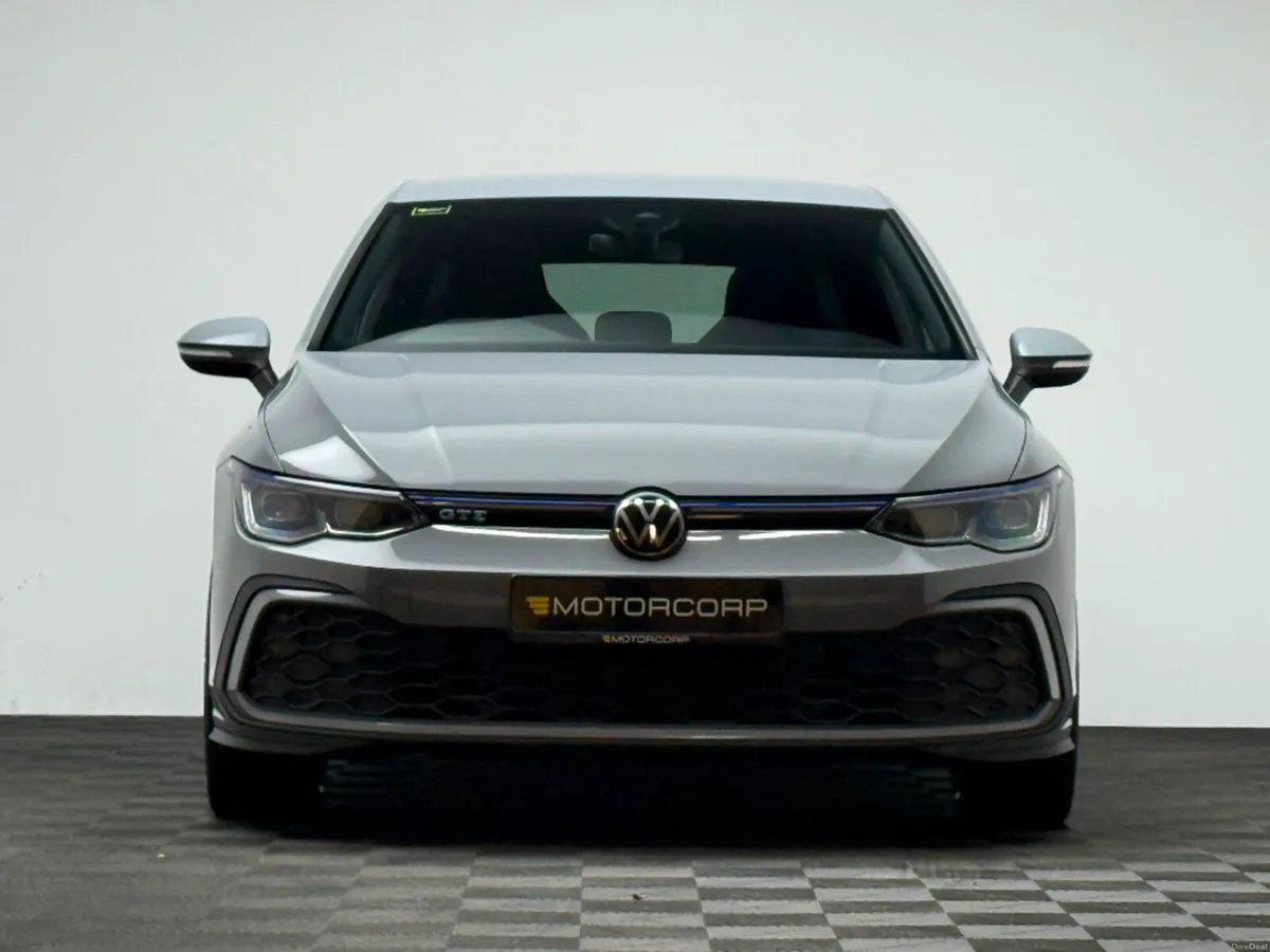 Volkswagen Golf GTE DSG - Image 2