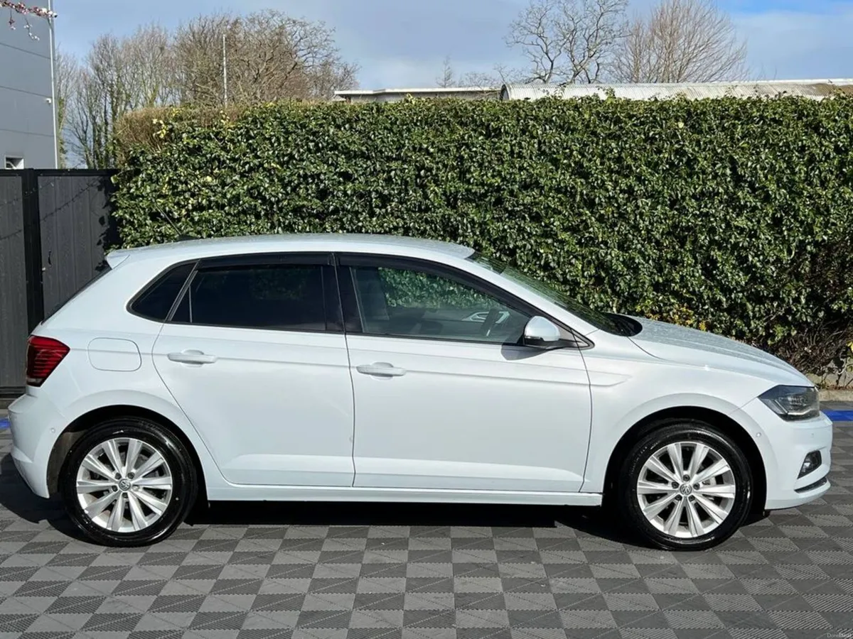 Volkswagen Polo HIGHLINE 1.0 TSI AUTO // APPLE CAR - Image 2