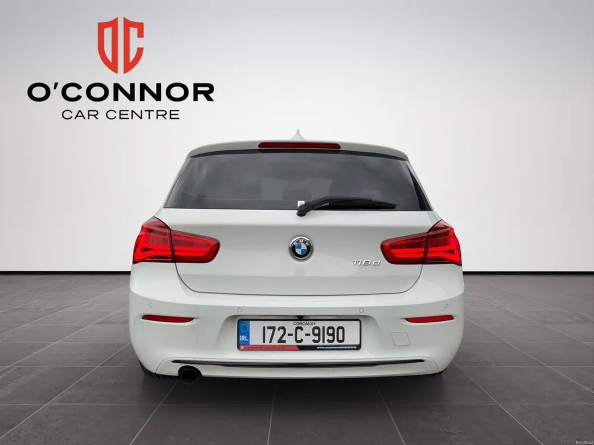 BMW 1-Series "White, smooth and spirited — the Spo - Image 3