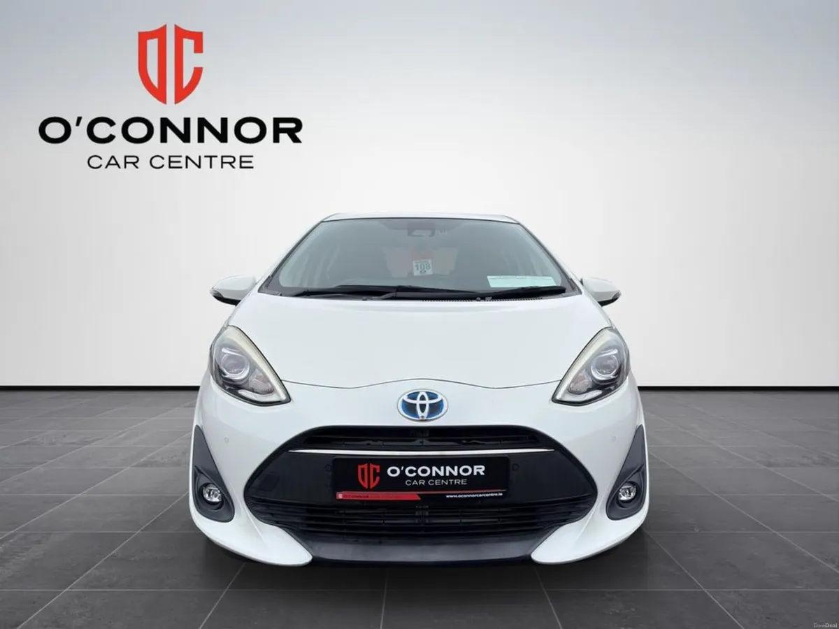 Toyota Aqua "White, wise and wickedly efficient — - Image 4