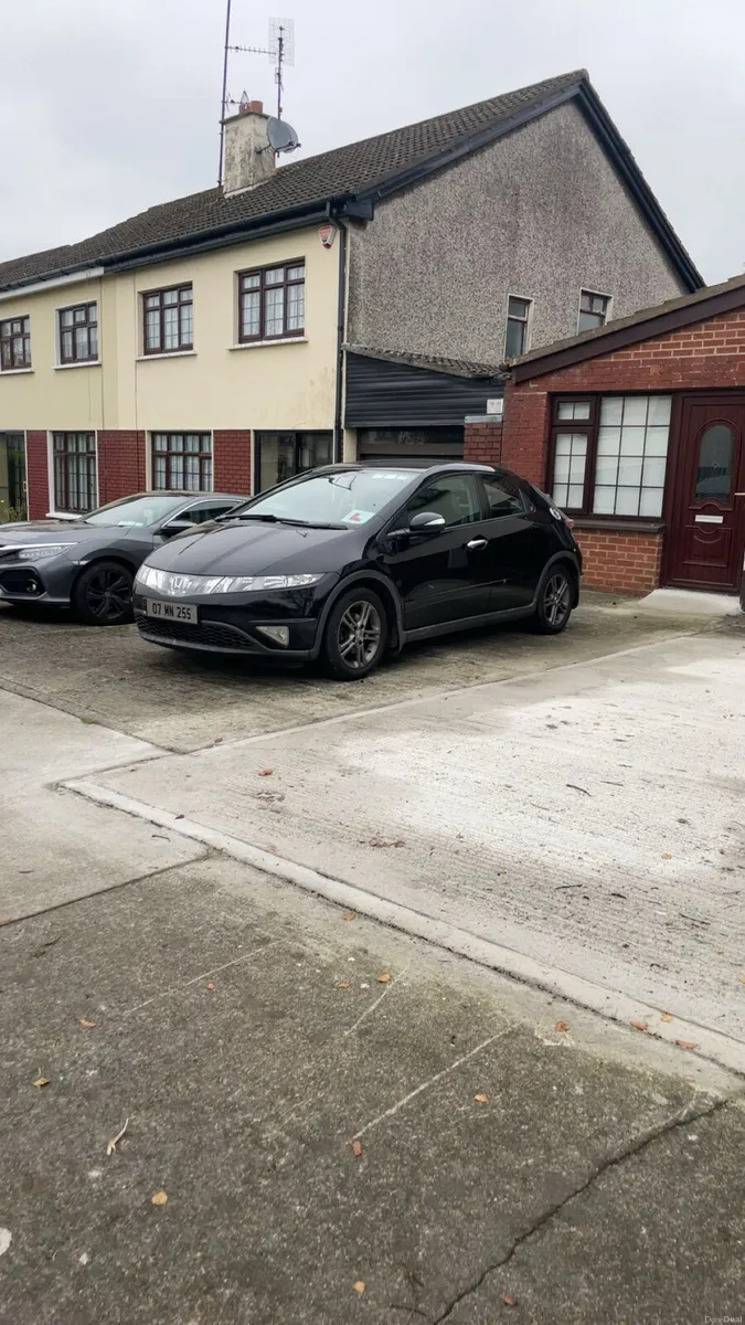 Honda civic - Image 2