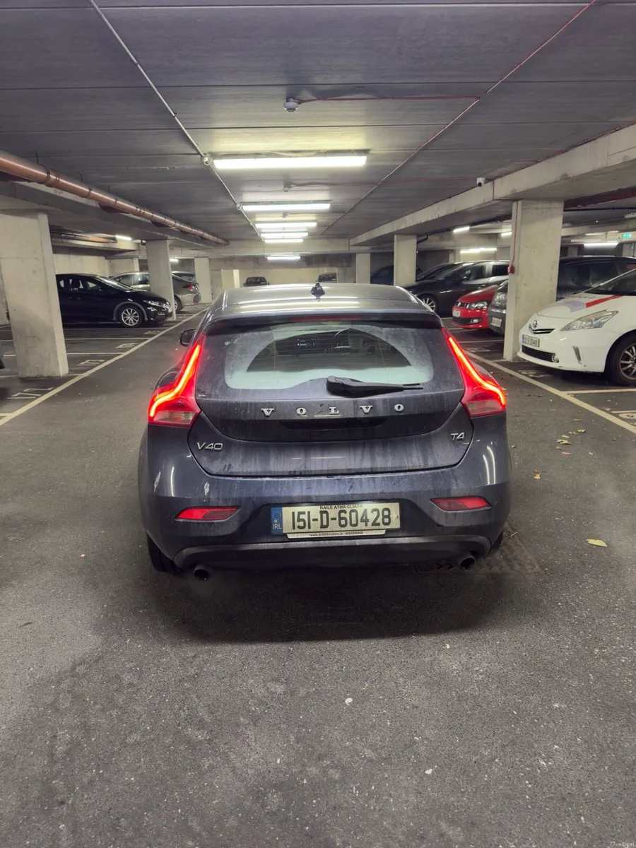 Volvo V40 - Image 3