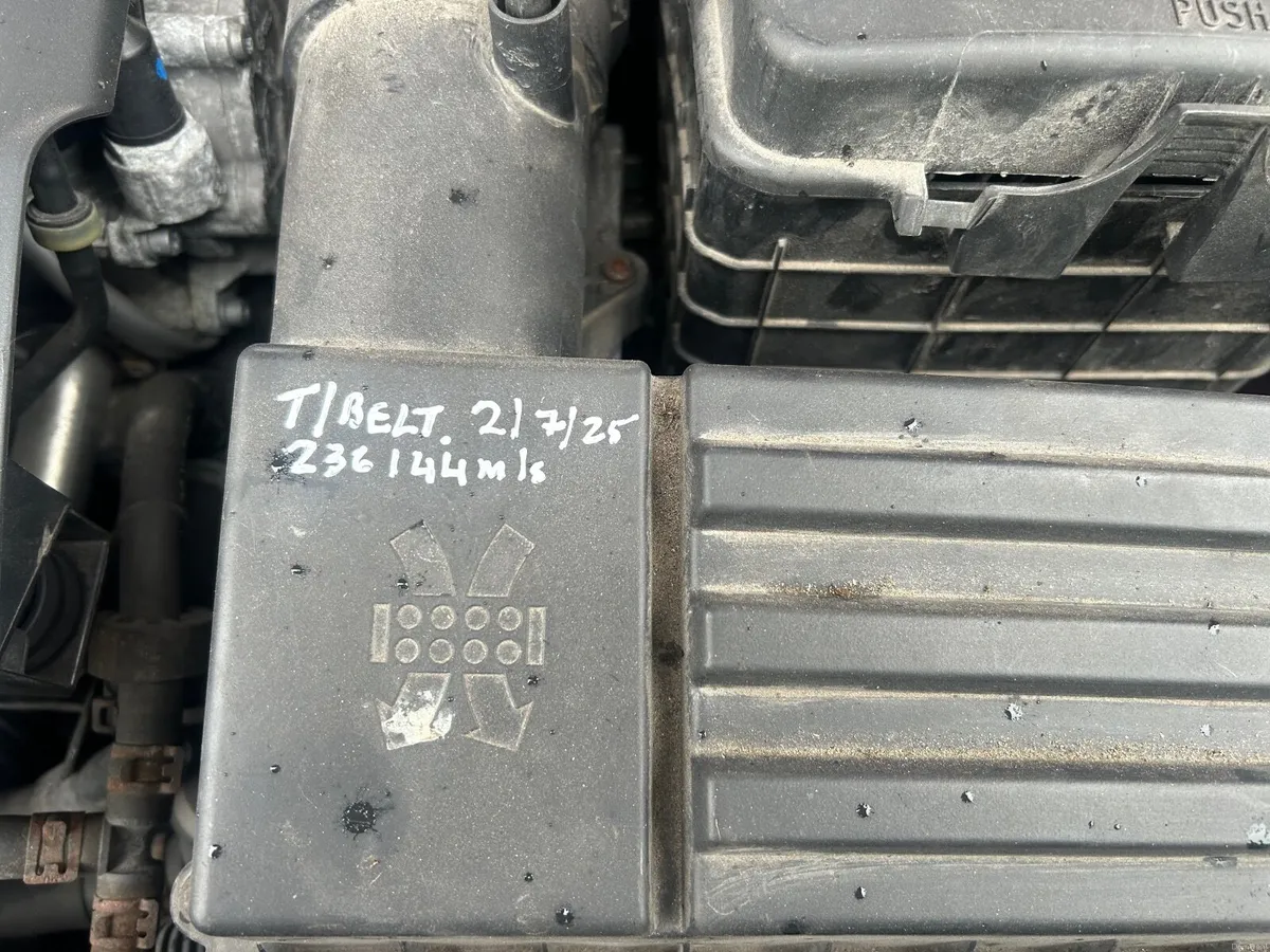 Volkswagen Scirocco 2011 - Image 3