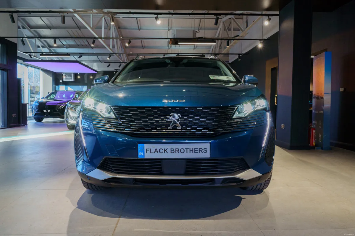 2021 Peugeot 3008 Allure 1.5 BlueHDi 130bhp Auto - Image 3