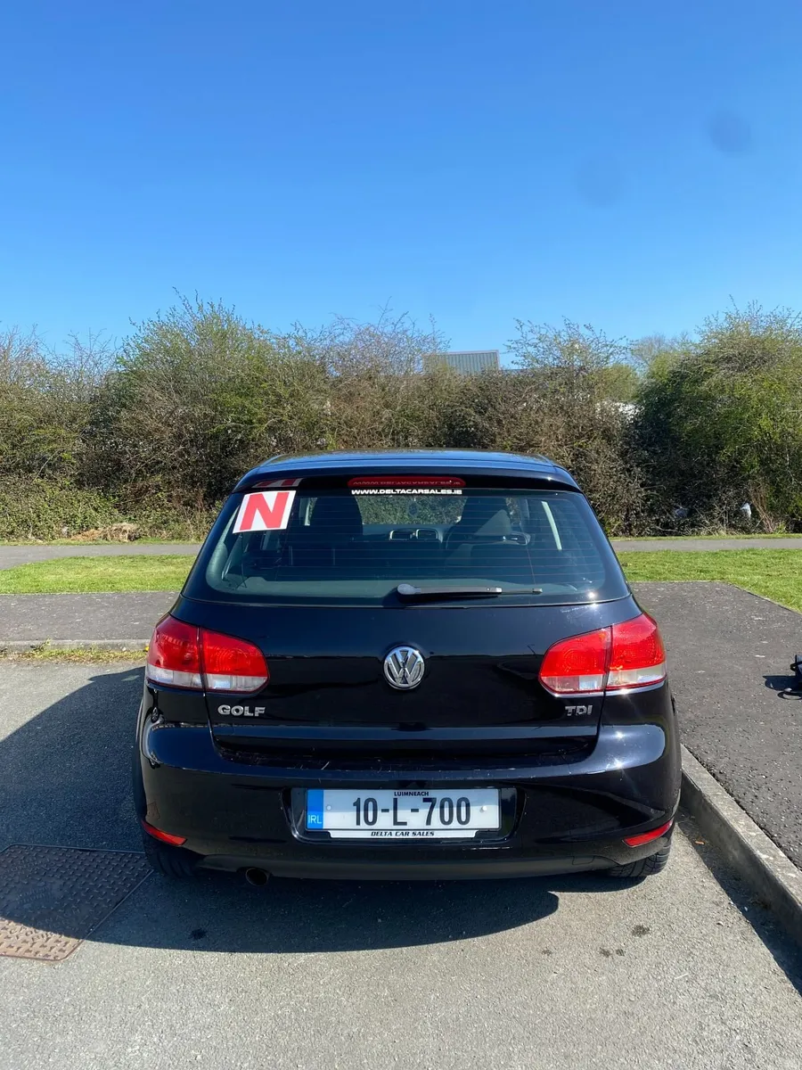 Volkswagen Golf 2010 - Image 3
