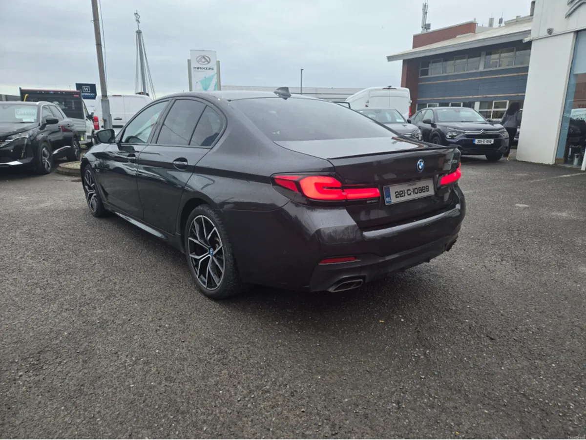 BMW M1 E G30 M SPORT 4DR AUTO - Image 3