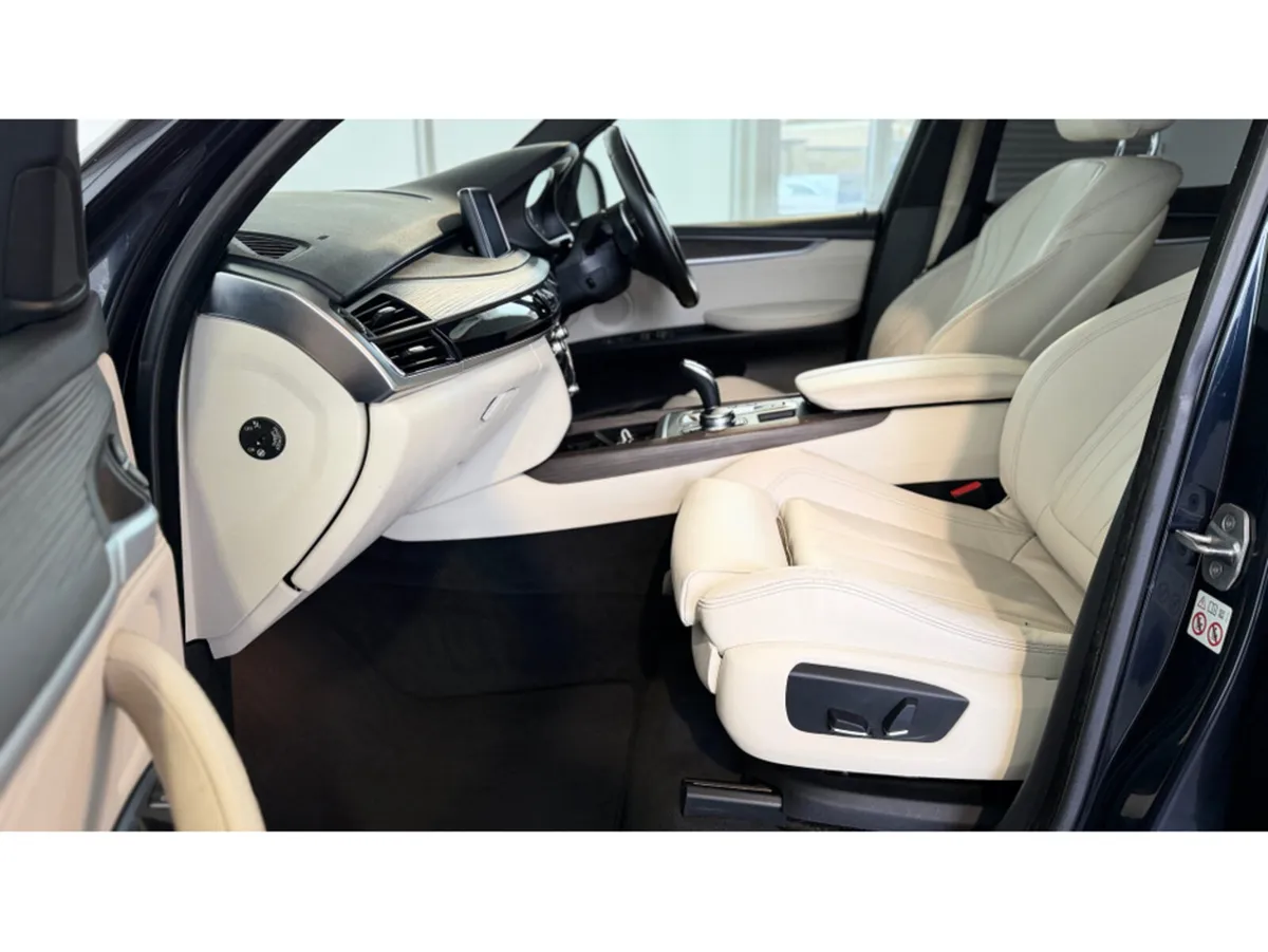 BMW X5 M SPORT* 7 SEATER *OYSTER INTERIOR* ELECTRI - Image 5