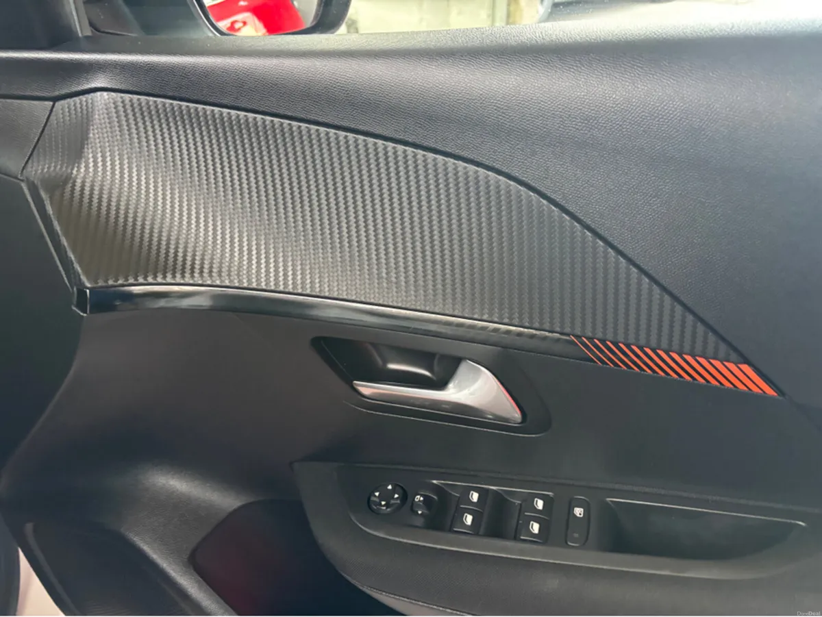 Peugeot 208 ACTIVE 1.2 75 6.4 4DR - Image 4