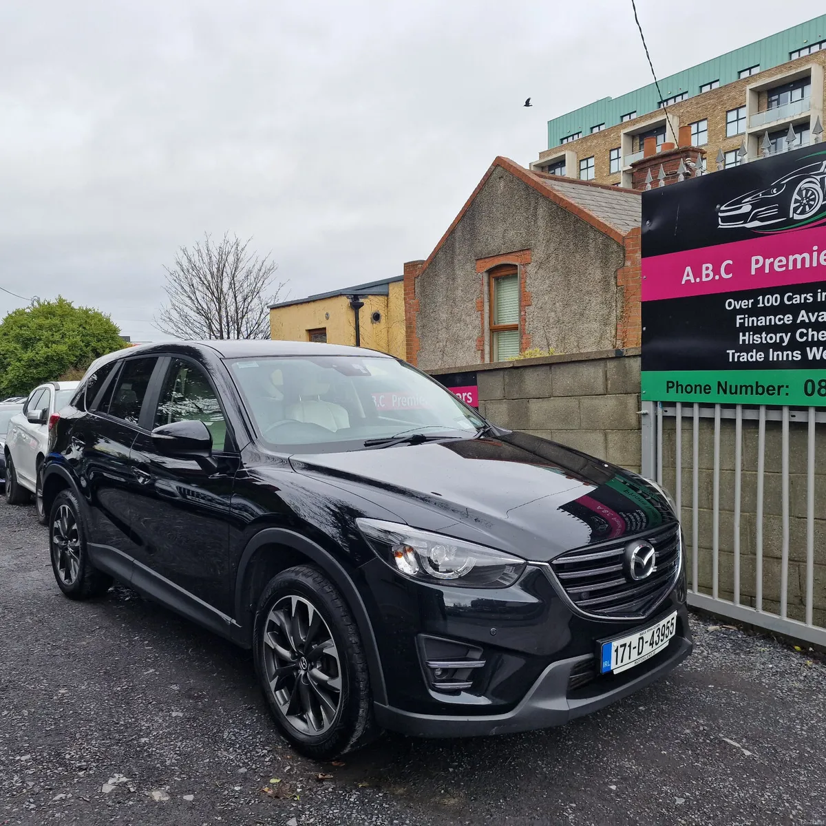 Mazda CX-5 2.2D  PLATINUM Full service history - Image 1