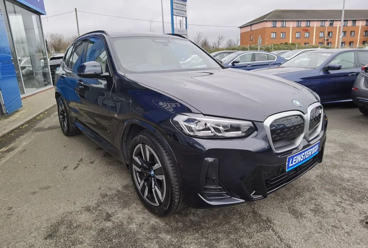 BMW IX3 80KWH M SPORT **SUNROOF** - Image 4