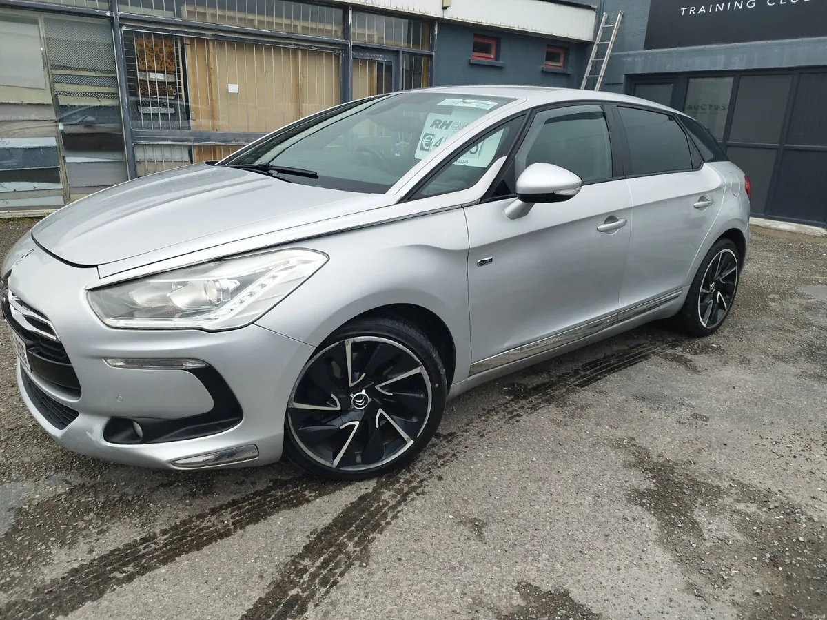 2013 Citroen DS 5 2.0 hdi hybrid 4wd - Image 1