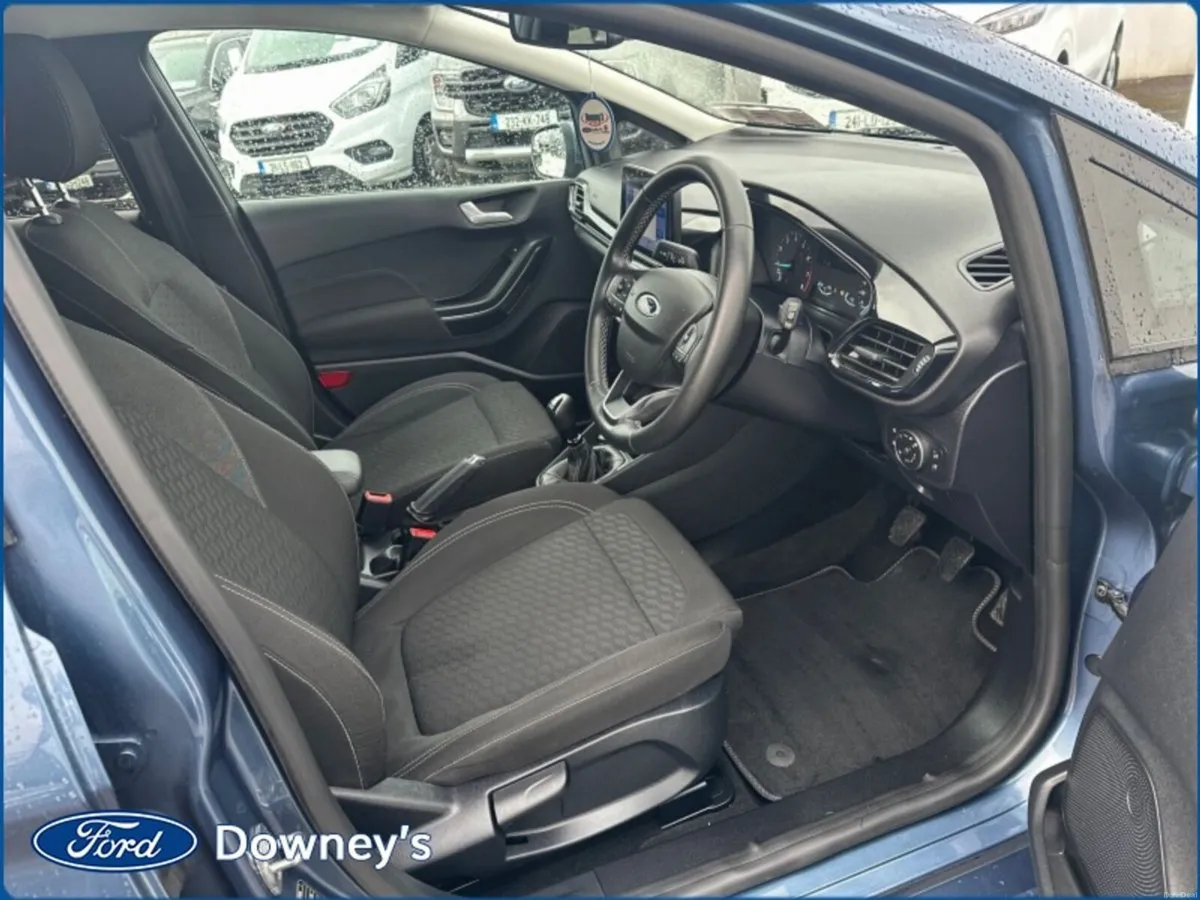Ford Fiesta 1.0 PETROL TITANIUM - Image 2