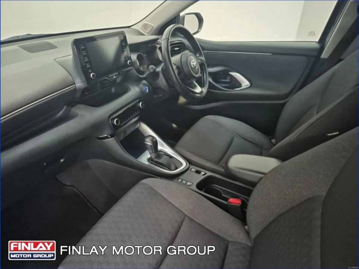 Toyota Yaris 1.5 Hybrid 5Dr Luna - Image 4