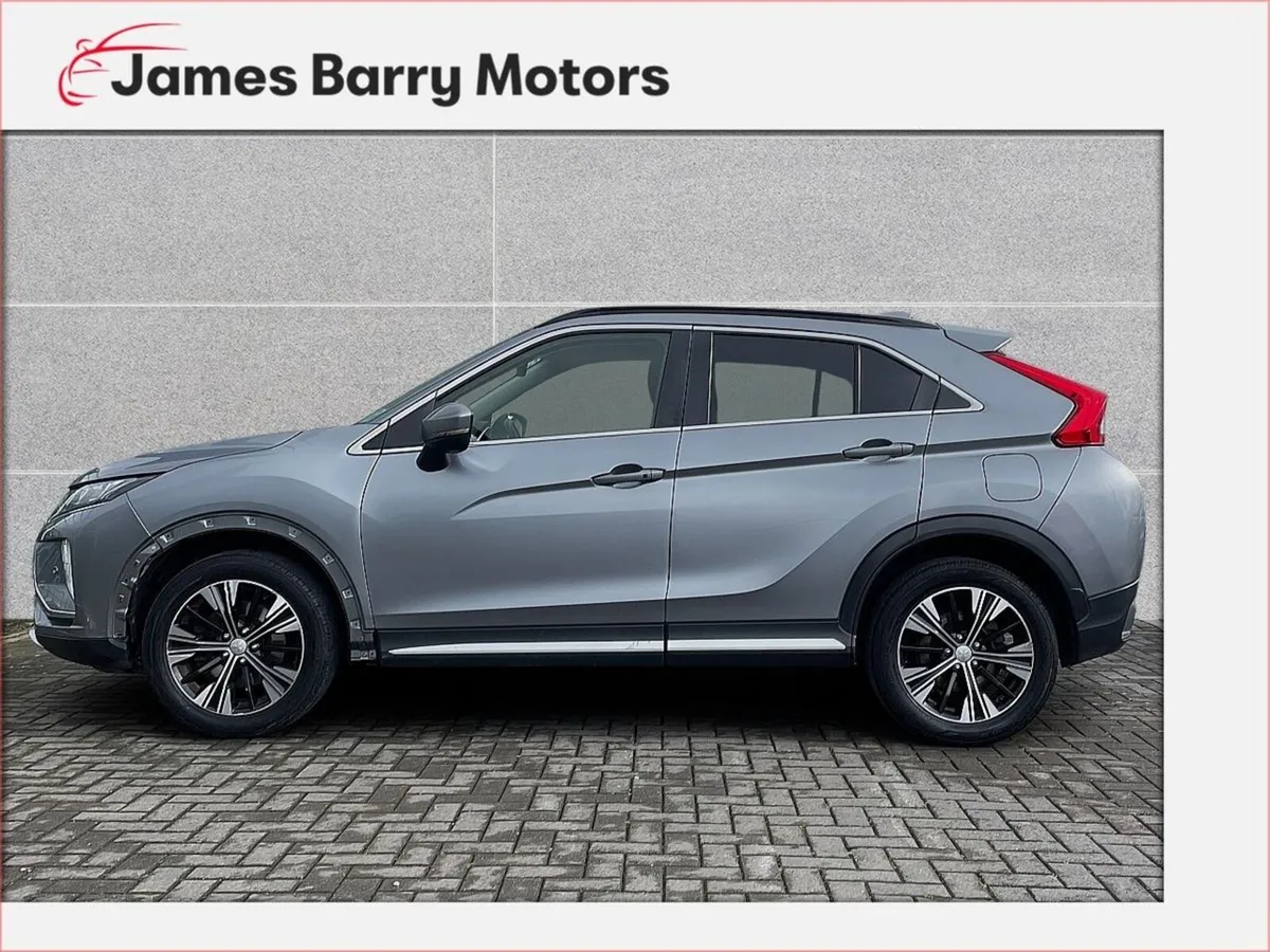 Mitsubishi Eclipse Cross 1.5 Petrol 6MT Intense 2W - Image 3