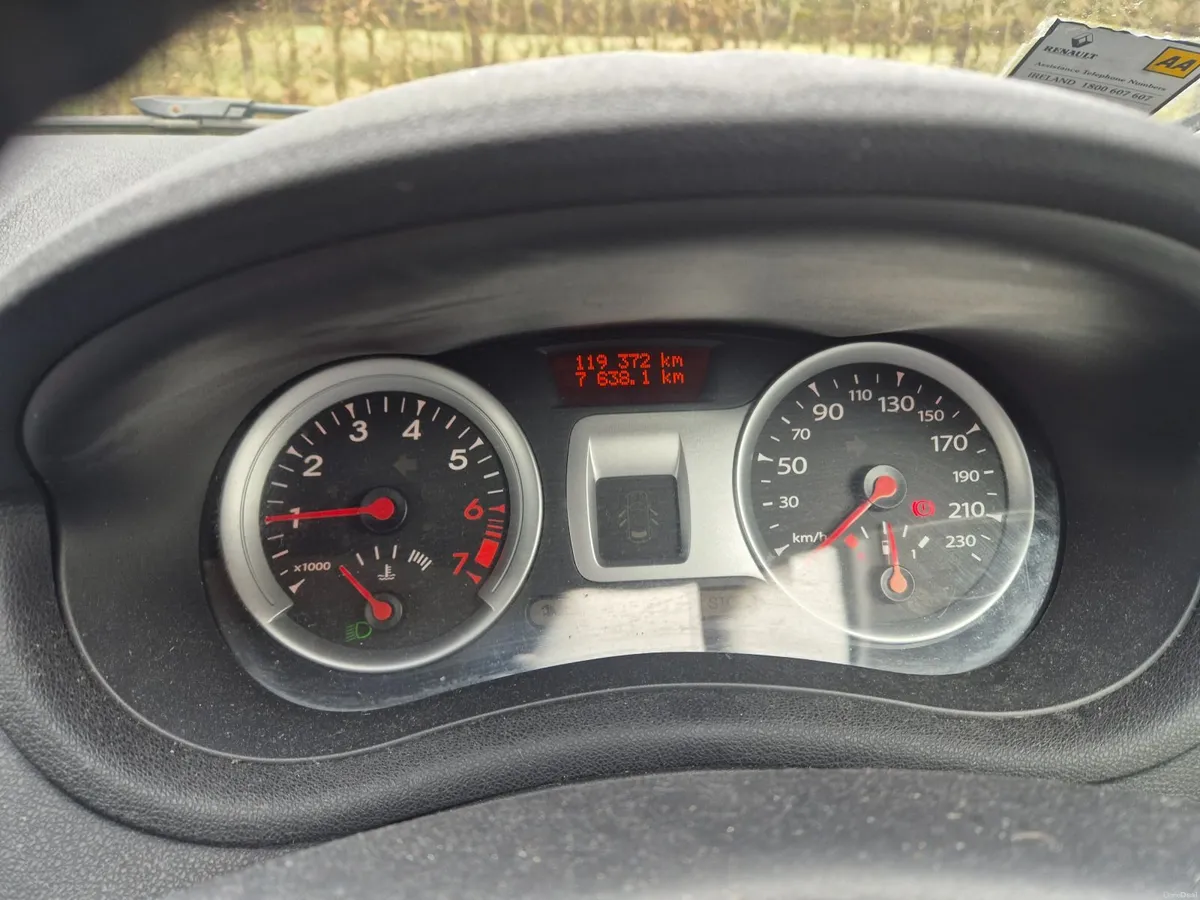Renault Clio 2010 - Image 3