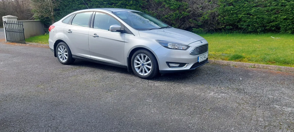 Ford Focus 2017 TITANIUM - Image 3