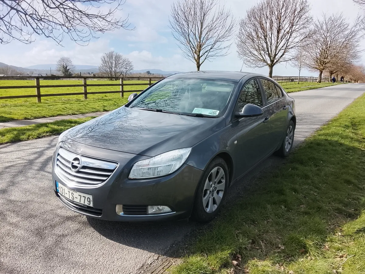 ~Opel Insignia ~1.4 Petrol~ - Image 2