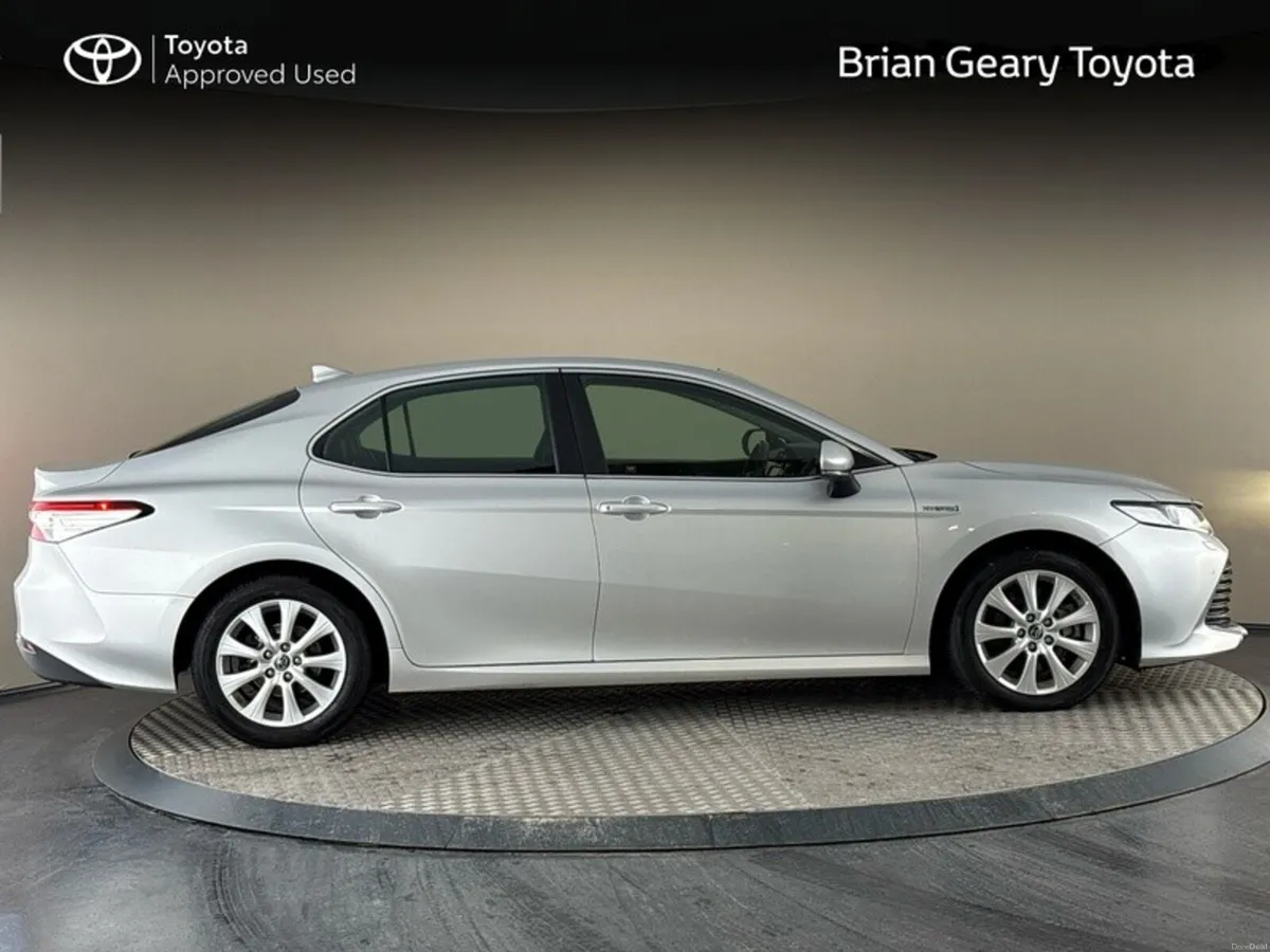 Toyota Camry HYBRID SOL *Irish car* - Image 3
