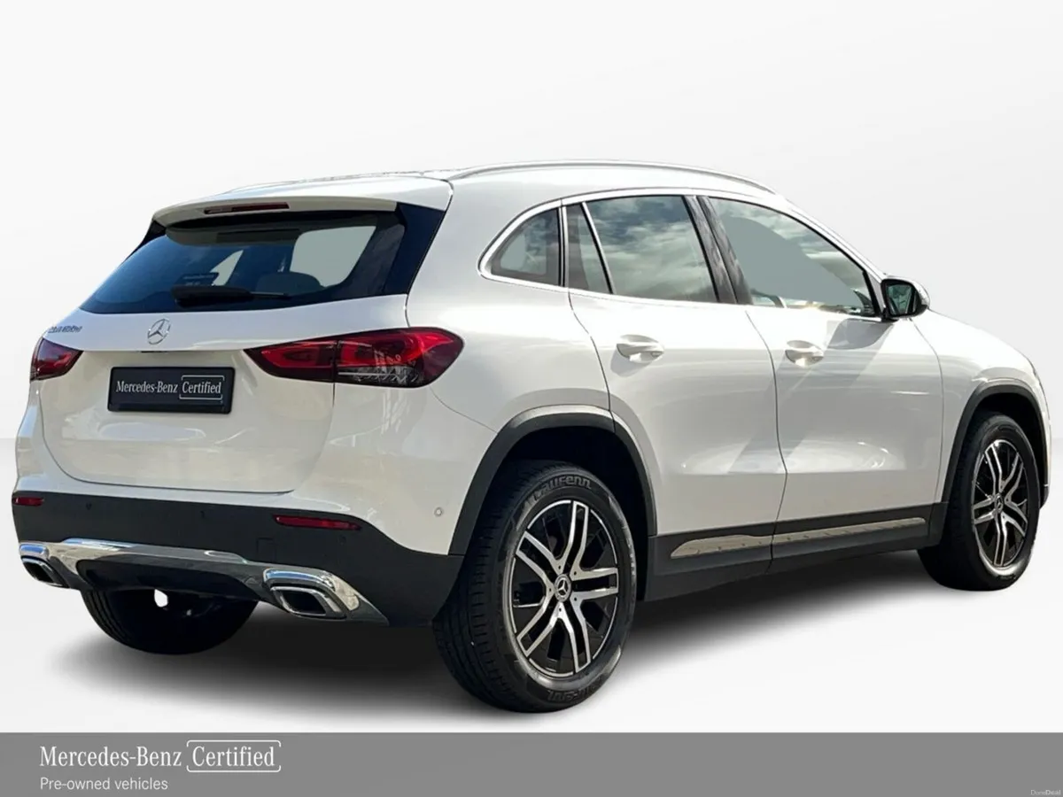 Mercedes-Benz GLA 180D Progressive Line Compact SU - Image 3
