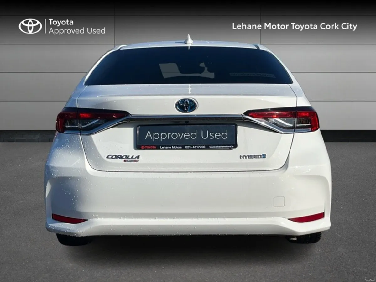 Toyota Corolla LUNA SPORT 4DR - Image 4