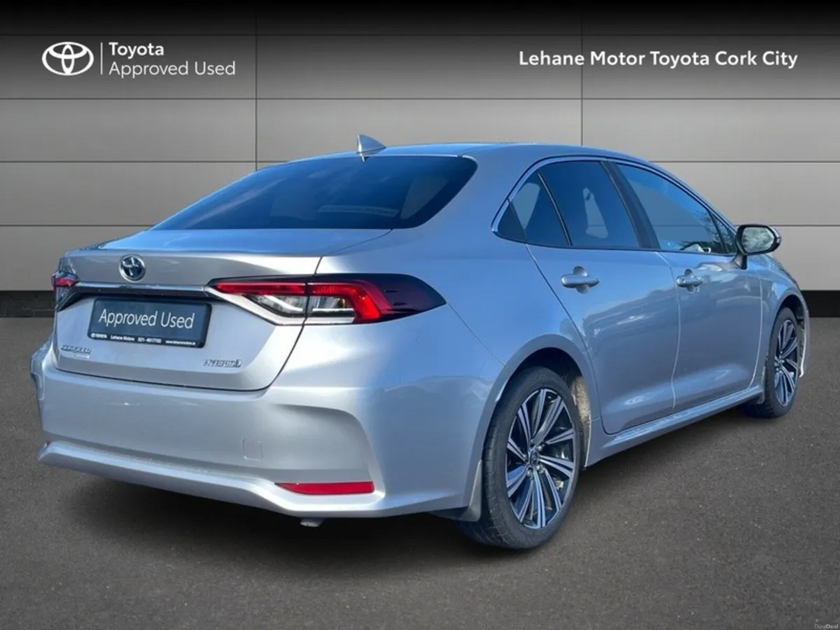 Toyota Corolla COROLLA HYBRID LUNA SPORT - Image 2