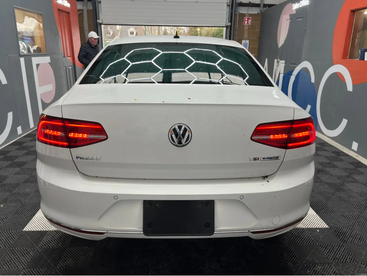 Volkswagen Passat 2017 VOLKSWAGEN PASSAT TSI HIGH - Image 3