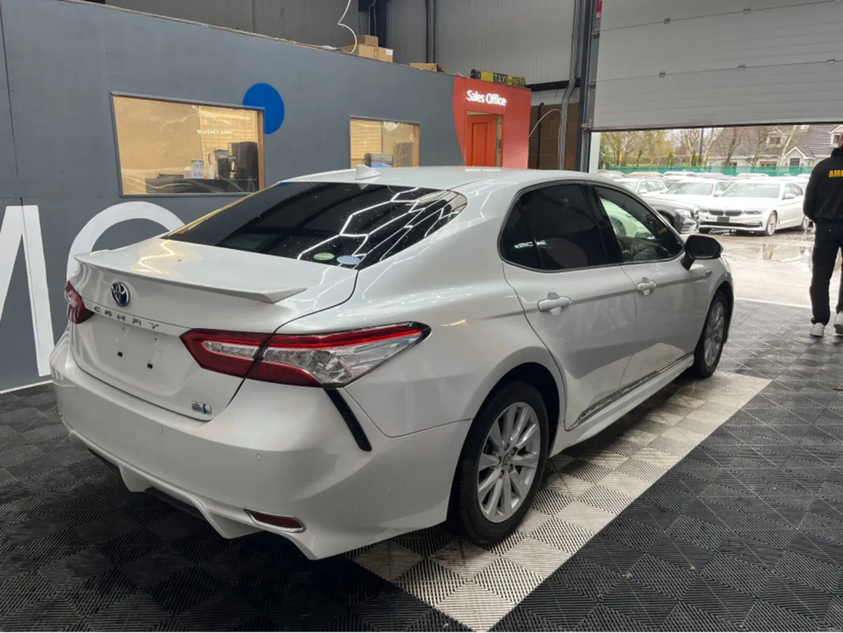 Toyota Camry 2019 TOYOTA CAMRY WS 2.5 AUTOMATIC / - Image 2