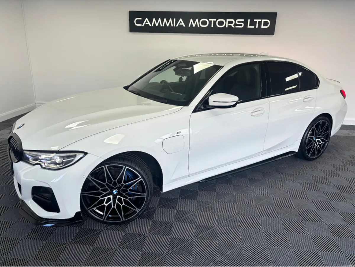 BMW 3-Series *BMW 330E* *LOW MILEAGE* *DIGITAL DAS - Image 2