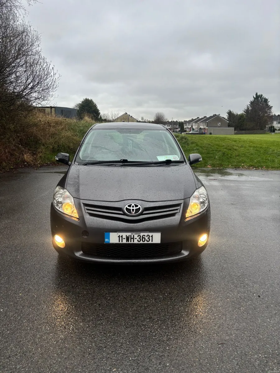 Toyota Auris 2011 1.3 petrol - Image 1