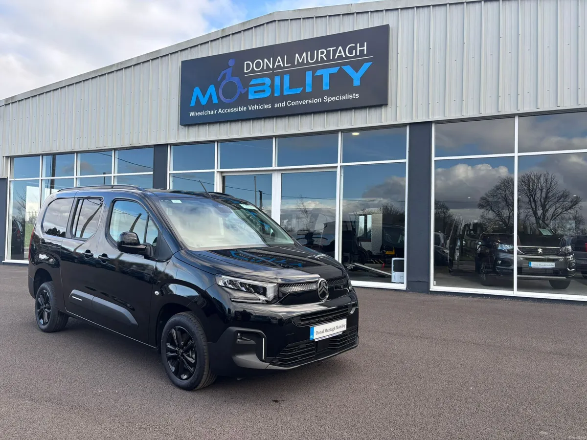 **Taxi Spec WAV 261 Citroen Berlingo Auto** - Image 1