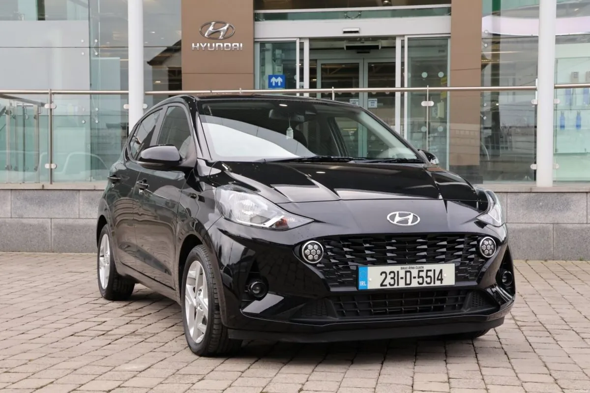 Hyundai i10 i10 Deluxe Auto - Image 1