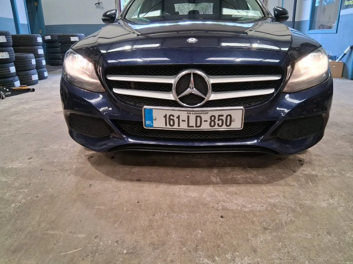 Mercedes-Benz - Image 1