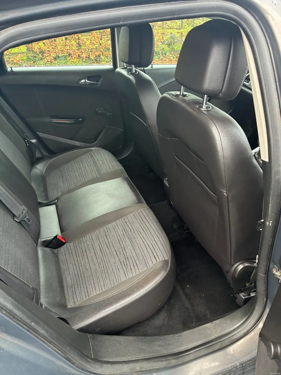 Opel Astra 2015 - Image 4