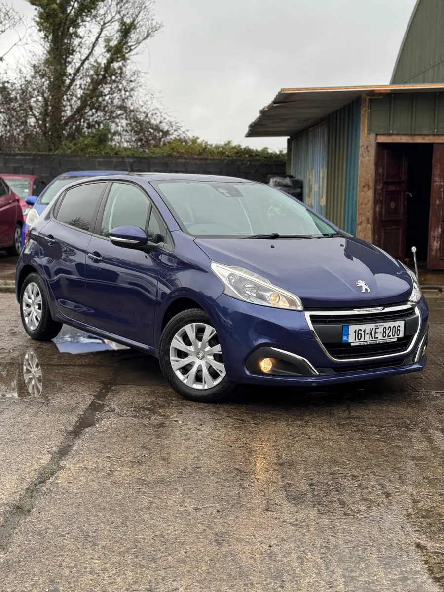Peugeot 208 1.2 Automatic 32000KM 2016 High Spec - Image 1