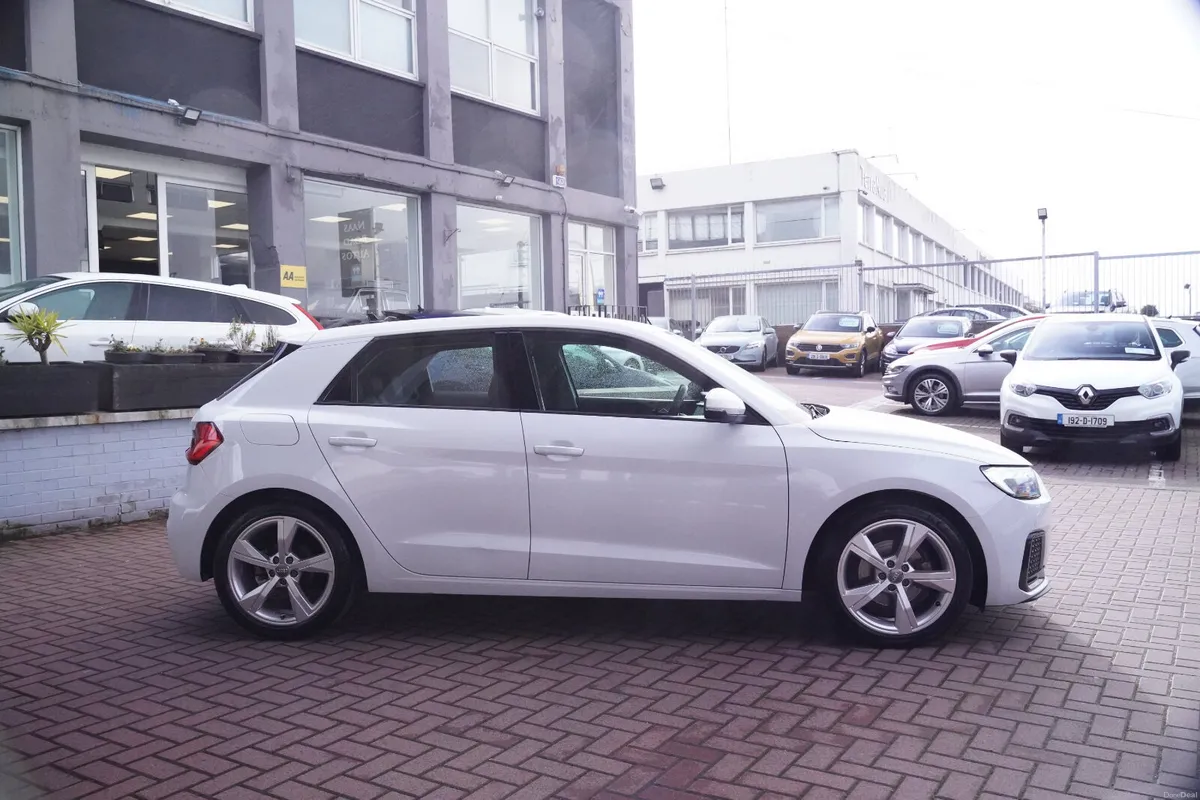 AUDI A1 1.5TFSI 35 SPORT EDITION 5DR HATCHBACK - Image 3