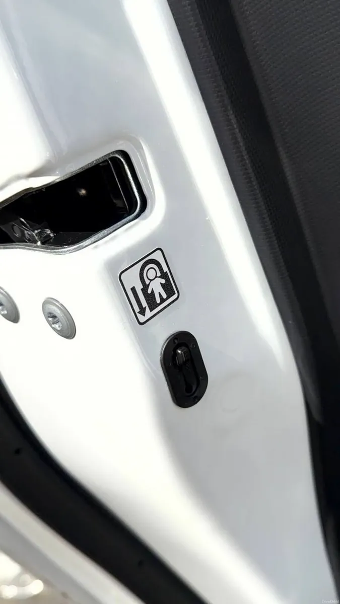 Toyota Aqua 2018 – 80,000 km – NCT 03/2028 - Image 3