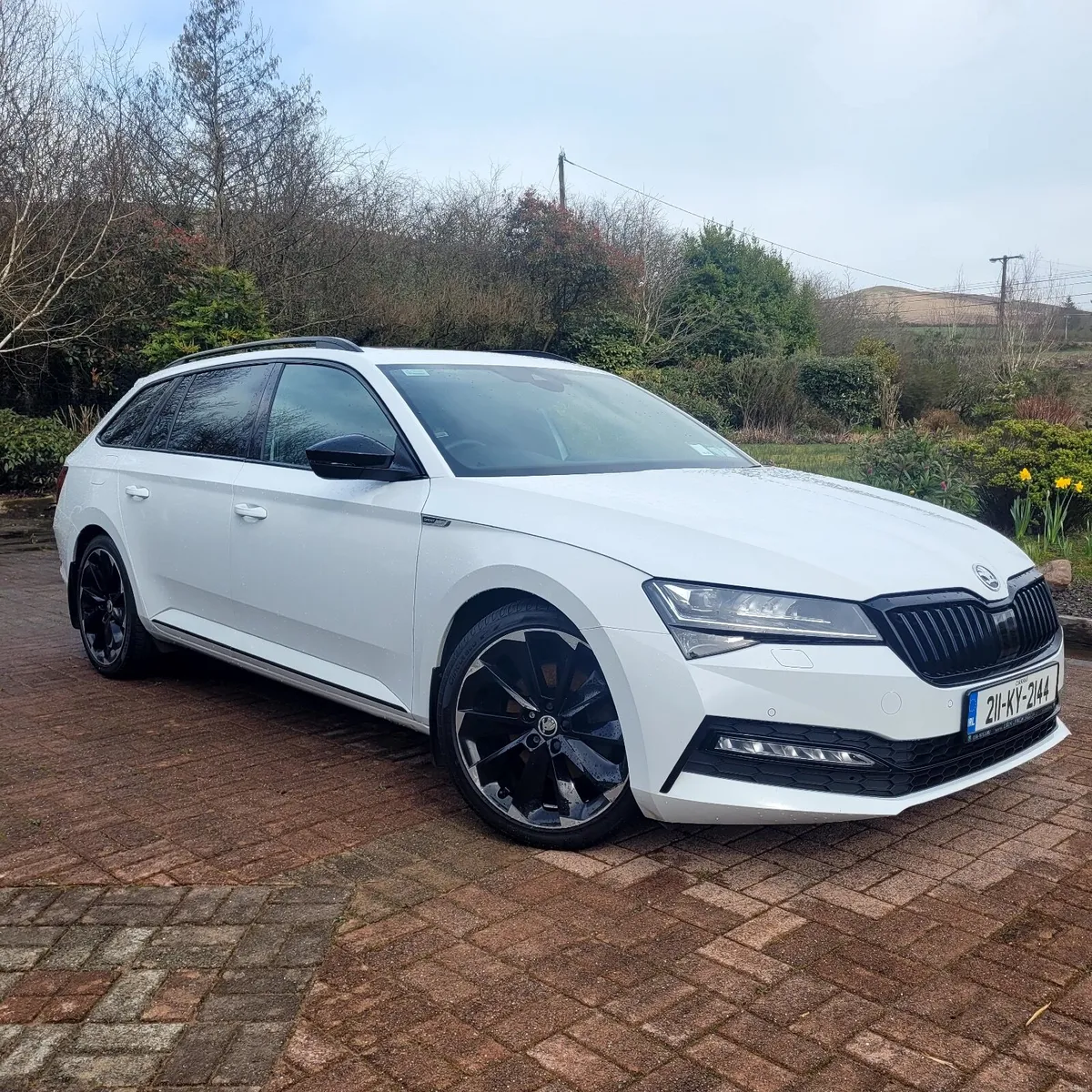 Skoda Superb Sportline DSG, v. Low mileage - Image 1