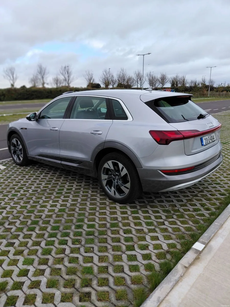 Audi e-tron 55 Quattro (NCT till Jan 2028) - Image 3