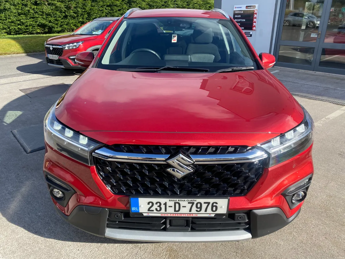 Suzuki S-Cross 1.5 Full Hybrid Motion AGS - Image 3