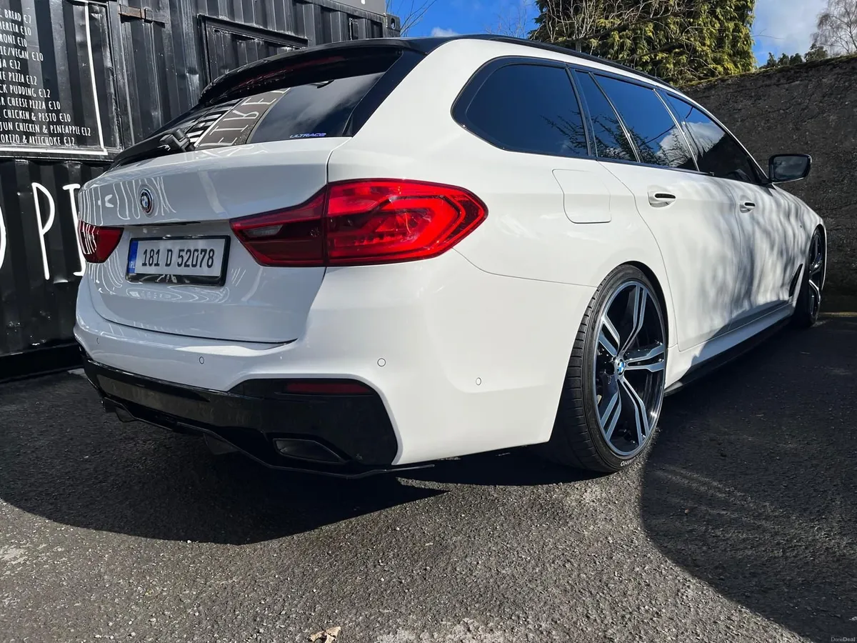BMW 5-Series 2018 - Image 4