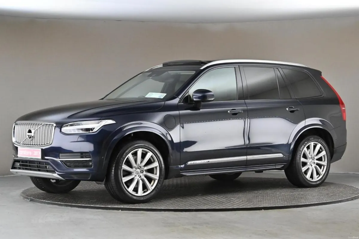 Volvo XC90 2.0 T8 INSCRIPT T-ENG AWD 7SEATS **EL.P - Image 4